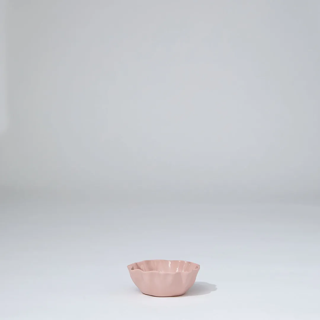 ruffle_bowl_icy_pink_xs_0.webp Marmoset Found Bowls | Ceramics | Ruffle Bowl Icy Pink (XS)